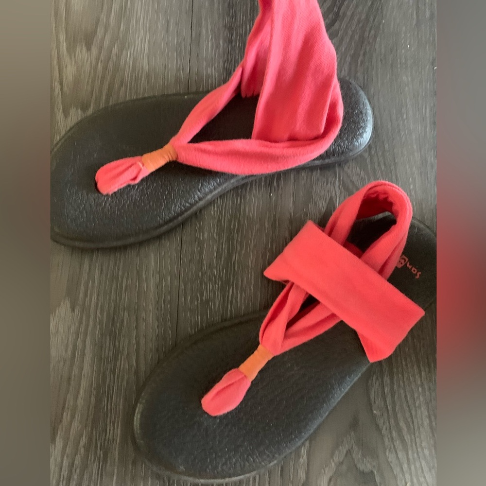 Sanuk sandals